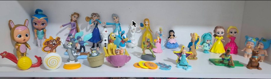 Prateleira de miniaturas da Toys Kids